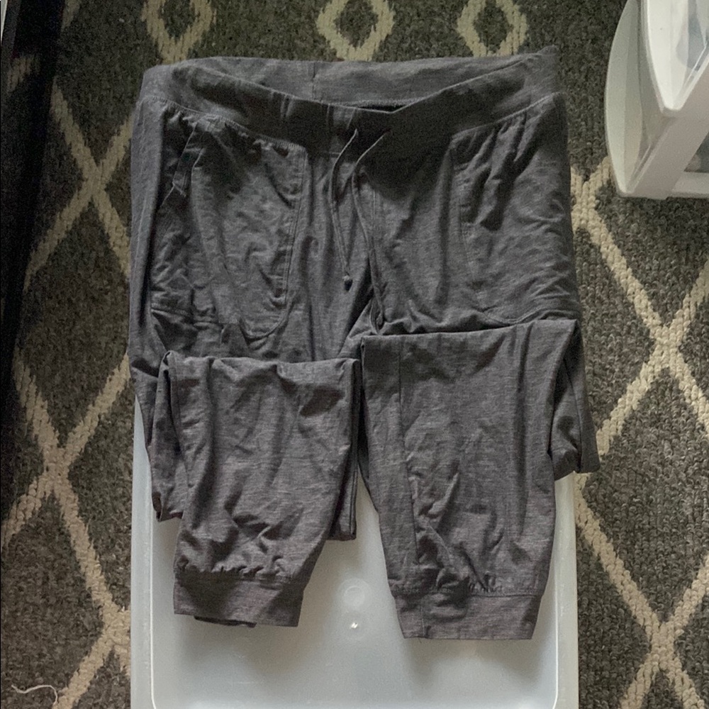 Skechers Dark Gray Activewear